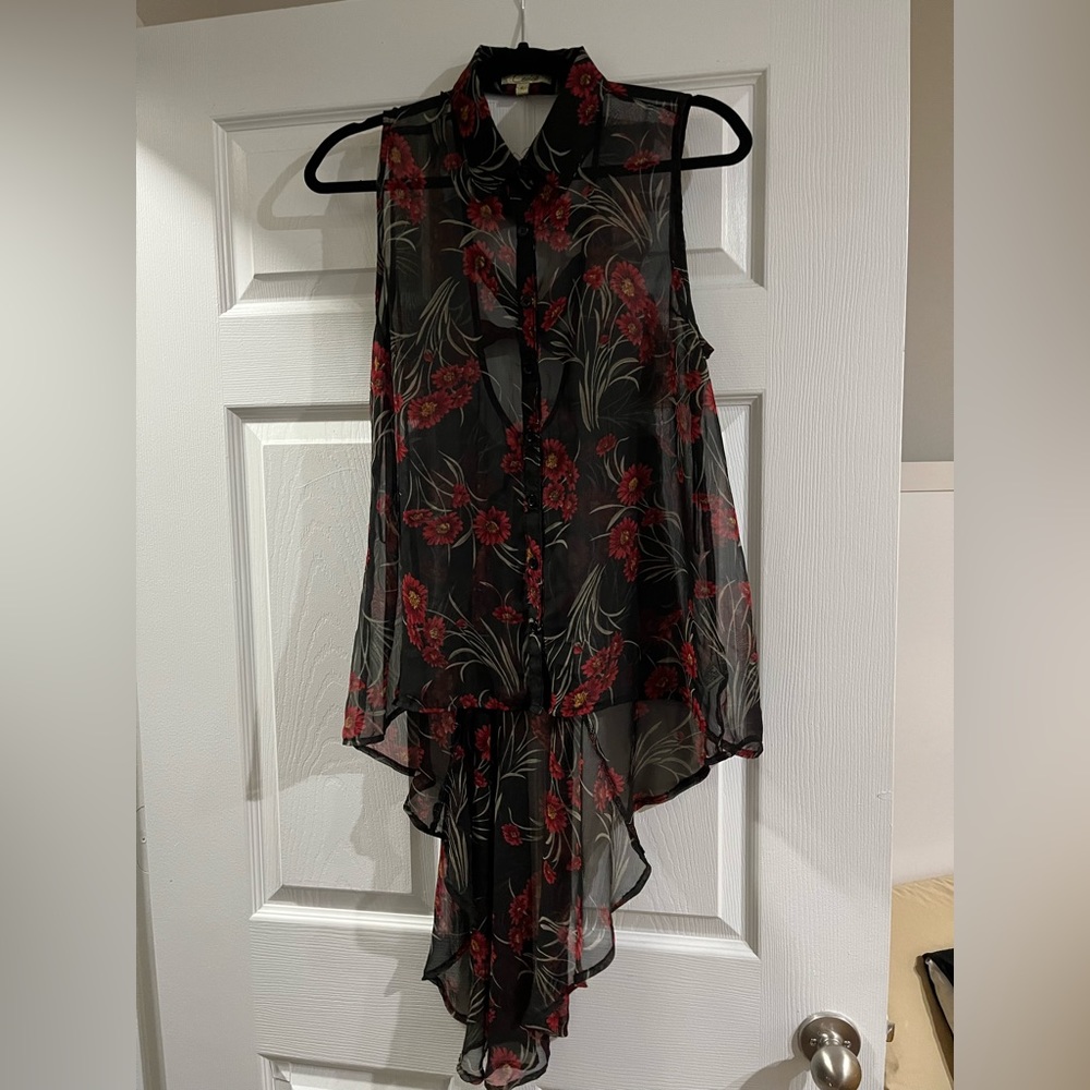 Cecico L-XL dark floral layering top button down dark aesthetic